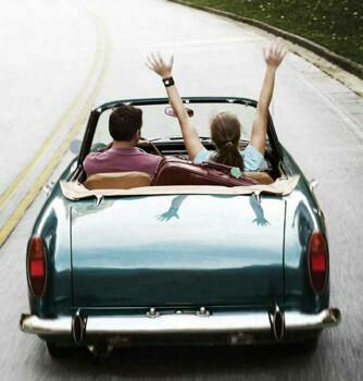  Les vacances en voiture? Voici les règles de la circulation appliquées à l’étranger. 