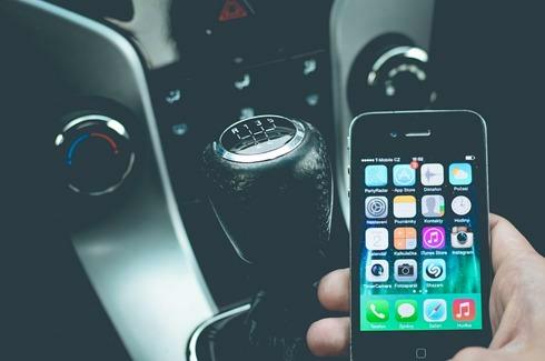 Le GSM au volant responsable d'au moins 30 morts et 2.500 blessés chaque année