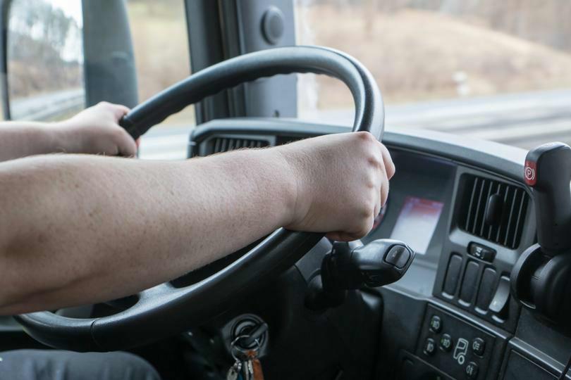 Retrait de permis d'un chauffeur de camion pour avoir rebroussé chemin sur l'autoroute