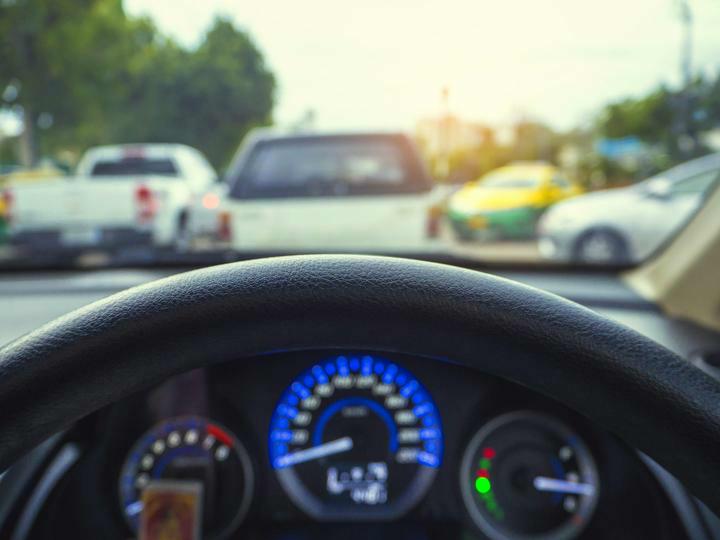 Hoe rij ik groen en verminder ik snelheidsboetes? 5 eco-driving tips.
