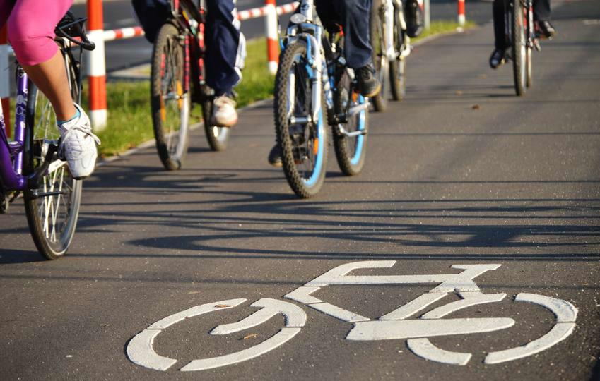  Vlaams-Brabants gedeputeerde Tom Dehaene test elektrische fiets