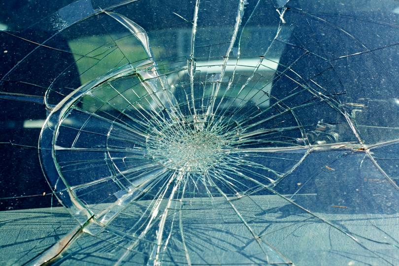 Dode en zwaargewonde bij frontale aanrijding in Vichte: bestuurder reed te snel