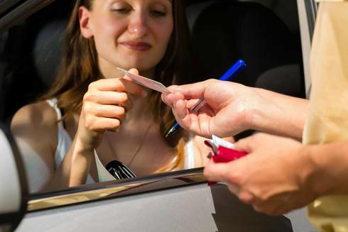  Vrouw (56) rijdt dertig jaar zonder rijbewijs