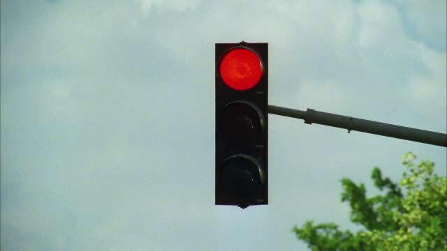  Net te laat! Hoe hoog is de boete wanneer ik door een rood licht rijd?