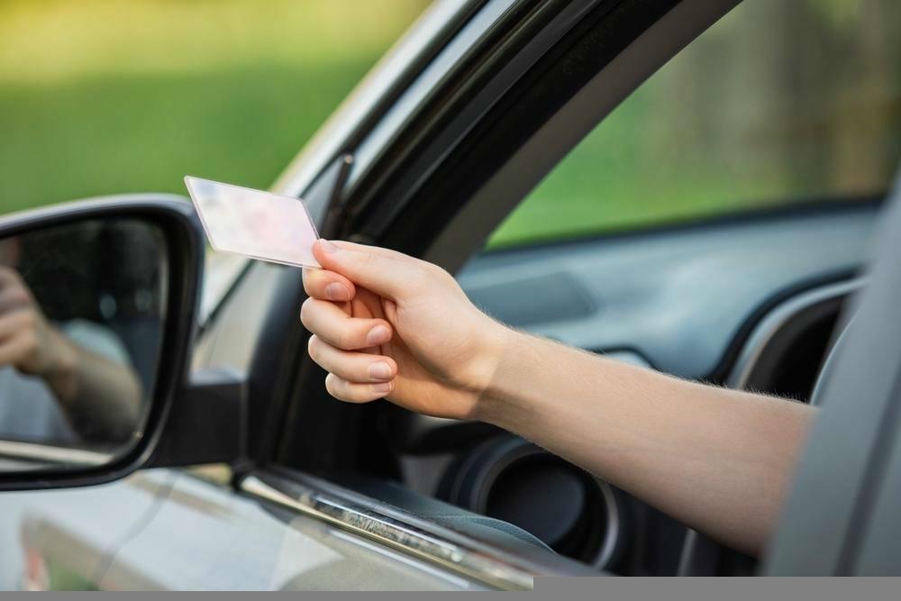 Quels sont les risques de conduire sans permis valable en Belgique | Intolaw avocats